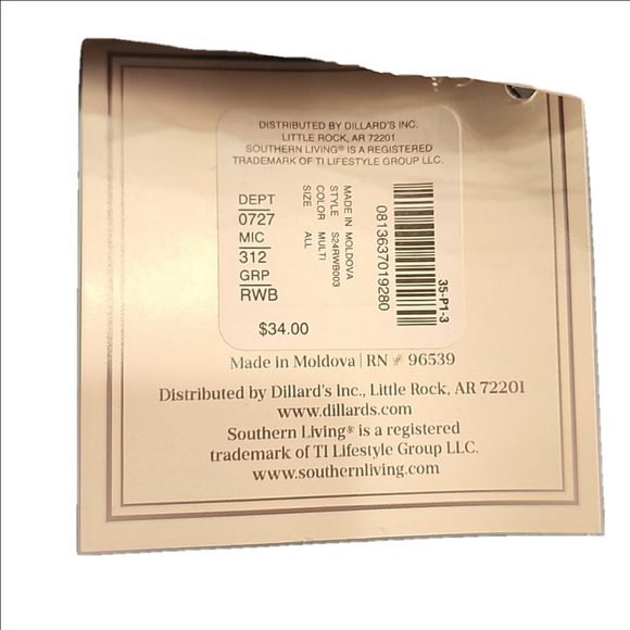 Southern Living NWT Americana Gingham and Block Apron and Potholder and Mitt set - Picture 4 of 5